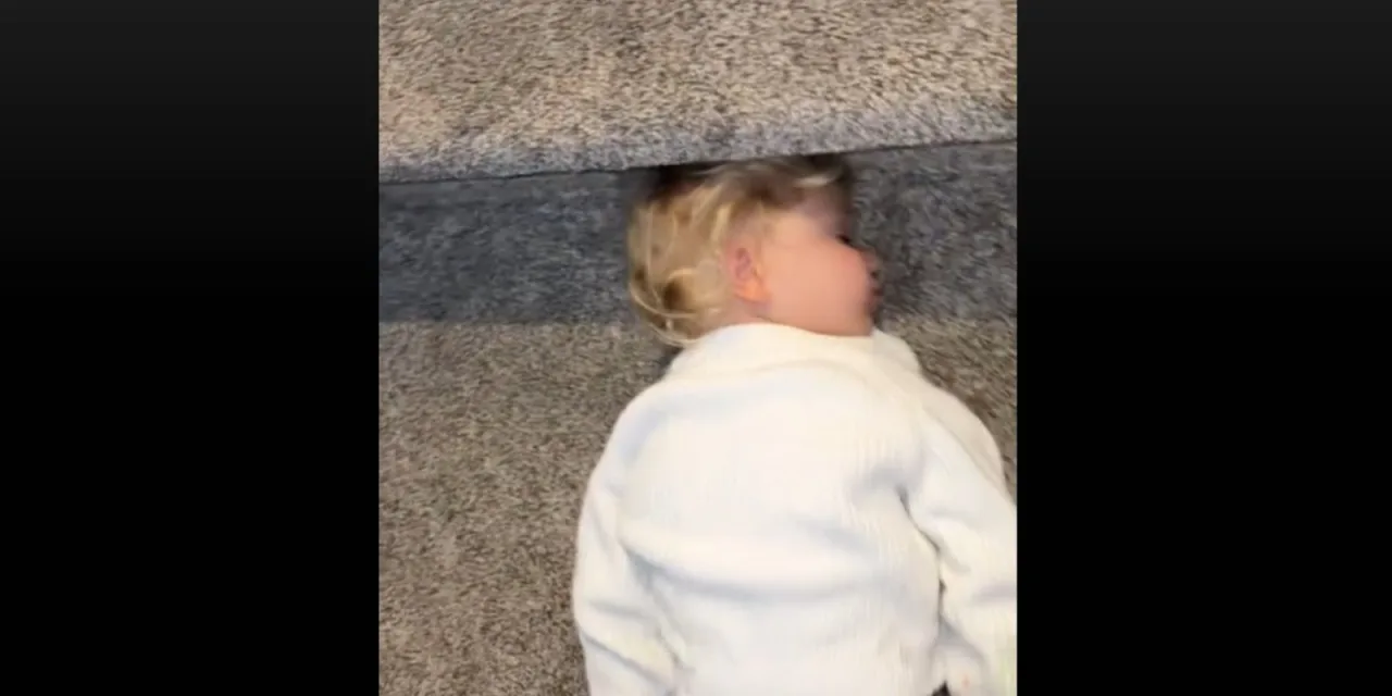Δεν κοιμάται το μικρό σας; Ένα viral video αποκαλύπτει, ότι τελικά ο ύπνος… νικά!