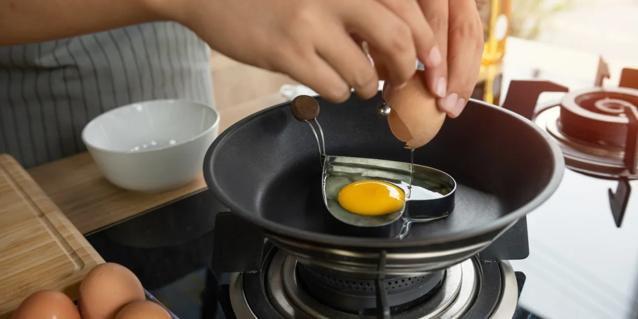Κάντε τη ζωή σας εύκολη στην κουζίνα: Τα mind-blowing tips που θα σας αφήσουν άφωνους