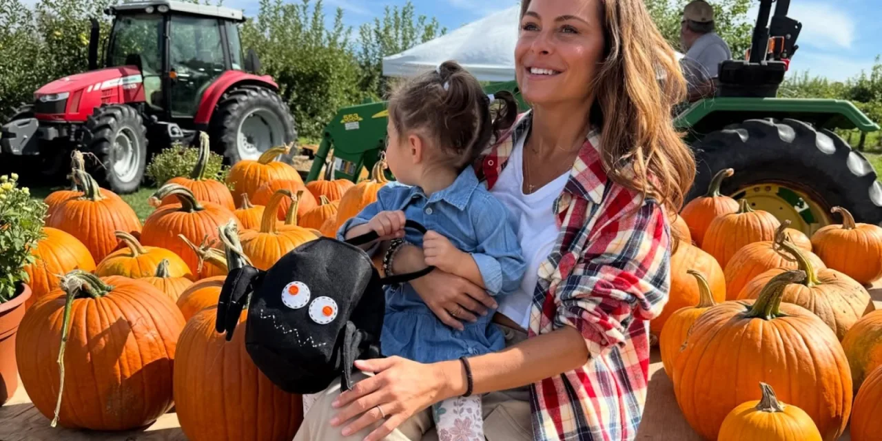 Η Μαρία Μενούνος ανοίγει την καρδιά της για τον καρκίνο, τη μητρότητα και την τέχνη του να μένεις ψύχραιμος