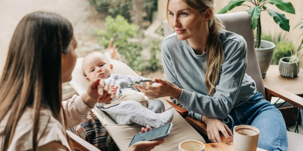 Φιλίες μετά τον τοκετό; Αν συναντήσεις αυτούς τους τύπους μαμάδων, φύγε μακριά