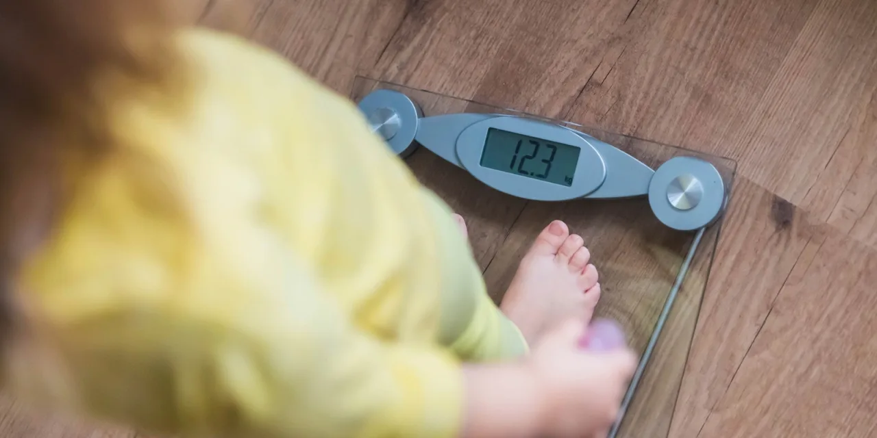 Πόσο συχνά πρέπει να ζυγίζω το παιδί μου;