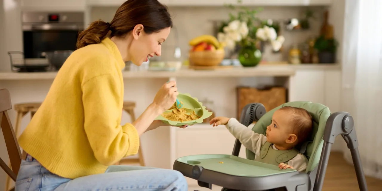 Ποιες τροφές πρέπει να αποφεύγει το μωρό κατά το πρώτο έτος της ζωής του