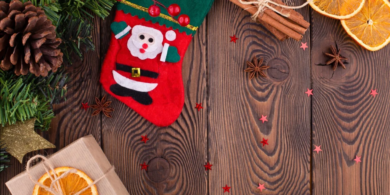 Φτιάξτε με τα παιδιά τη δική σας χριστουγεννιάτικη κάλτσα από τσόχα