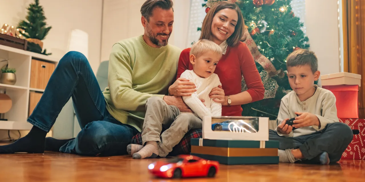 Χριστούγεννα μακριά από ατυχήματα: Ένας πρακτικός οδηγός ξέγνοιαστες γιορτές με ασφάλεια