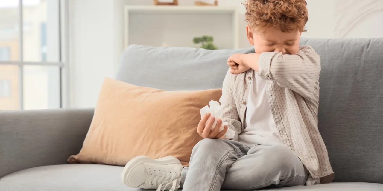 Από ρινίτιδα μέχρι αναφυλαξία στα παιδιά: Πώς ο ίδιος μηχανισμός προκαλεί τόσο διαφορετικές αλλεργικές αντιδράσεις