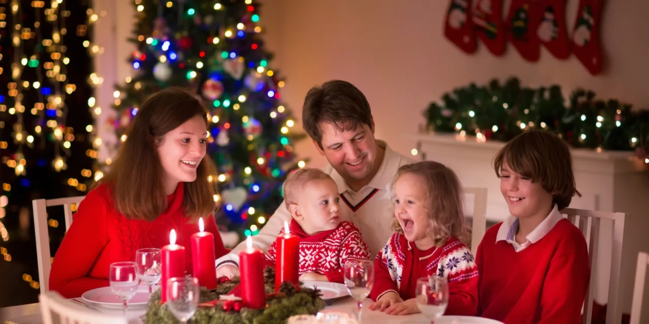 Τι να φάει το παιδί στο χριστουγεννιάτικο τραπέζι; Ένας mini οδηγός που θα σας λύσει τα χέρια
