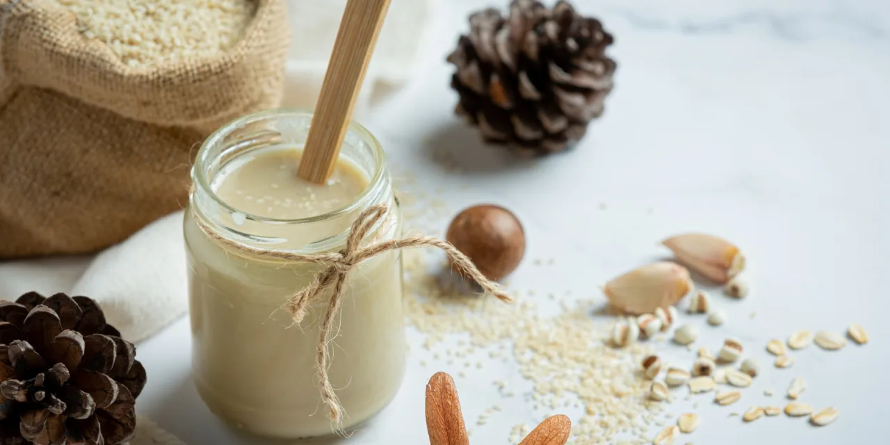 Το ταχίνι στο παιδικό πιάτο: Μια κουταλιά την ημέρα που χτίζει υγεία και δύναμη