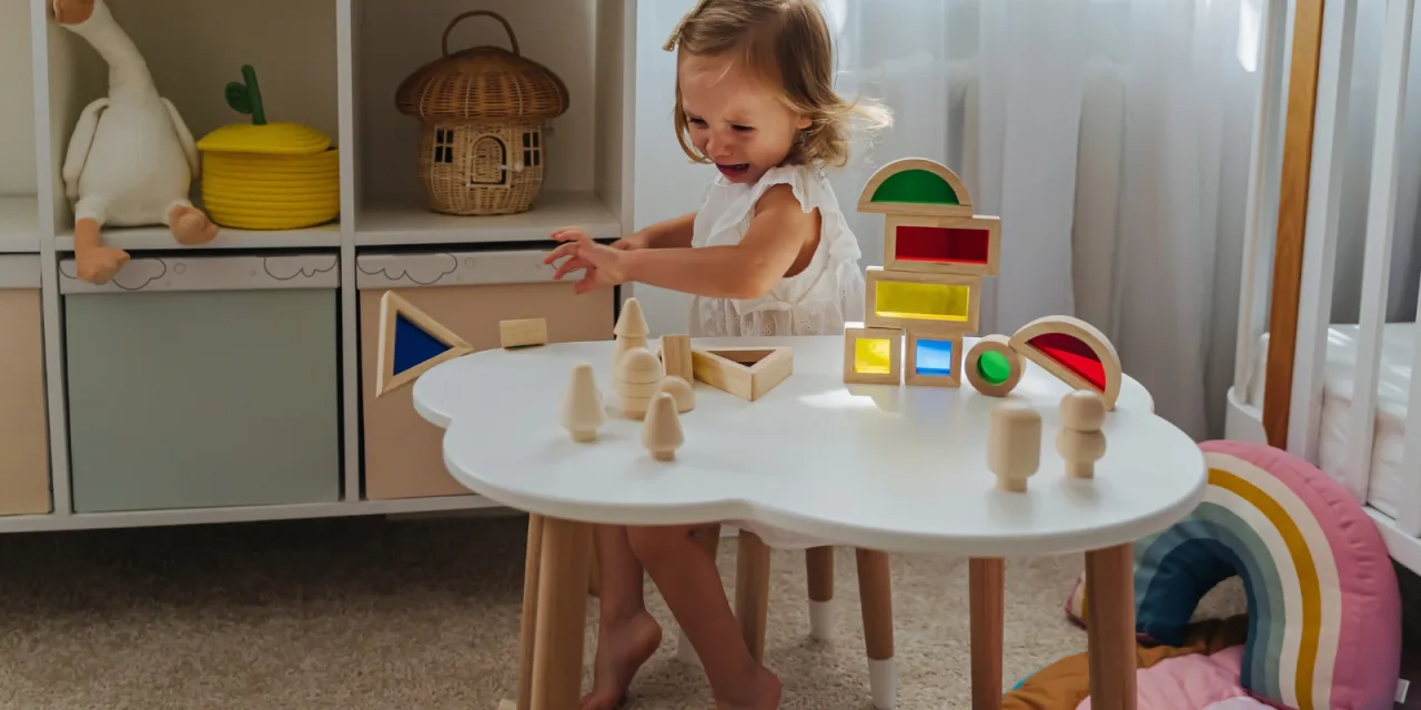 Παρακαλάς να είχες ένα ήσυχο παιδί; Νηπιαγωγός εξηγεί γιατί θα πρέπει να το ξανασκεφτείς