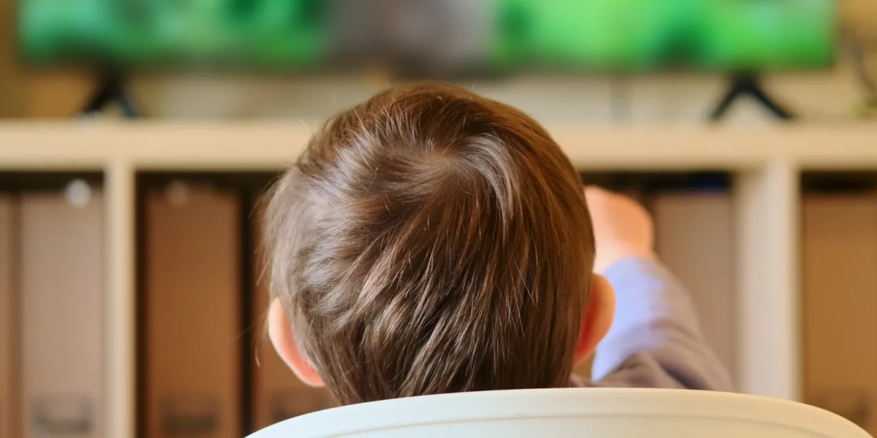 5 τρόποι για να προστατεύσετε τον εγκέφαλο του παιδιού σας, σύμφωνα με νευροχειρουργό