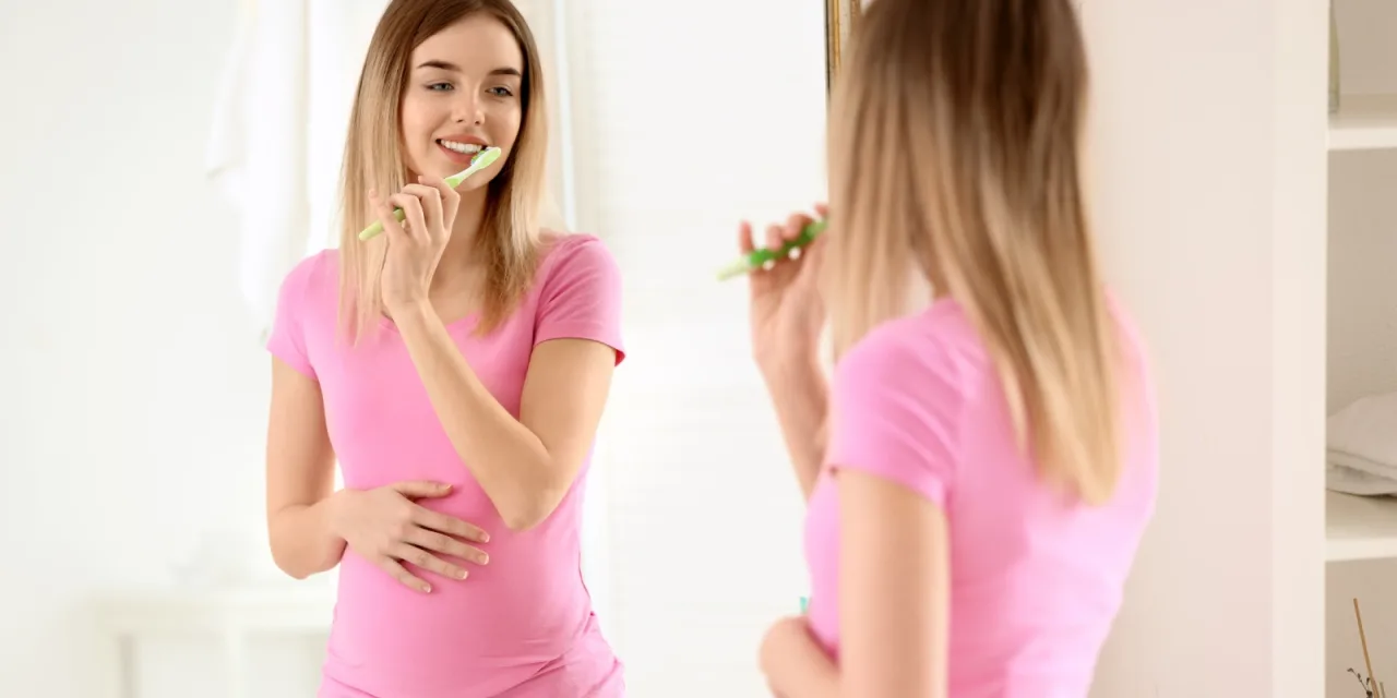 Λεύκανση δοντιών στην εγκυμοσύνη: Είναι ασφαλής ή να την αποφύγεις;