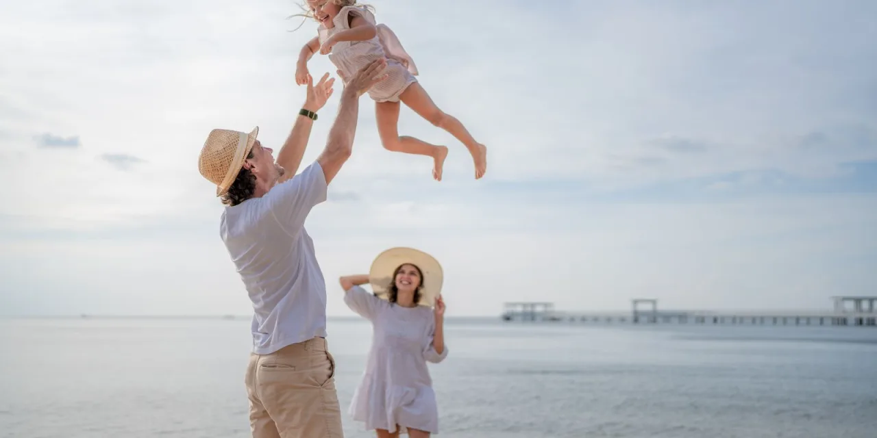 Ο μπαμπάς δεν είναι ούτε βοηθός, ούτε babysitter – Είναι γονιός