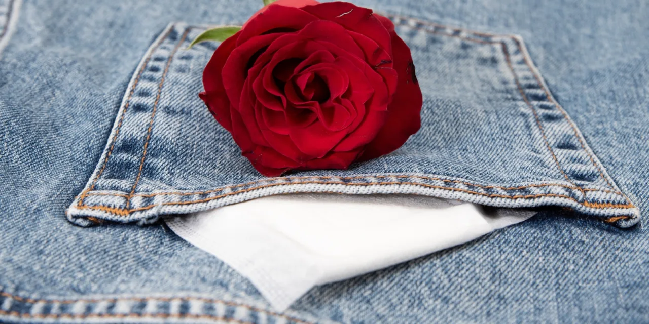 Έτσι σπάει η αμηχανία για την περίοδο: Το βίντεο που δείχνει τον σωστό τρόπο να μιλήσουμε στους γιους μας