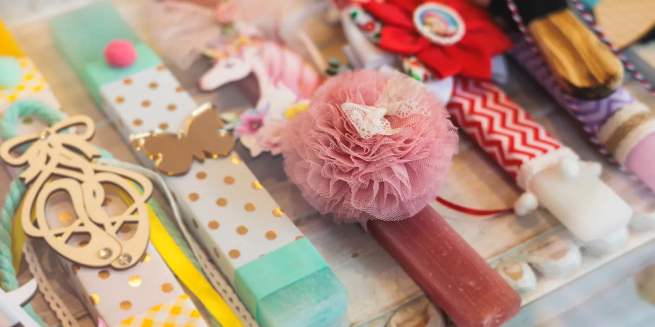 Ξεχωρίστε με χειροποίητες λαμπάδες – Απίθανες ιδέες για να δημιουργήσετε μαζί με τα παιδιά σας